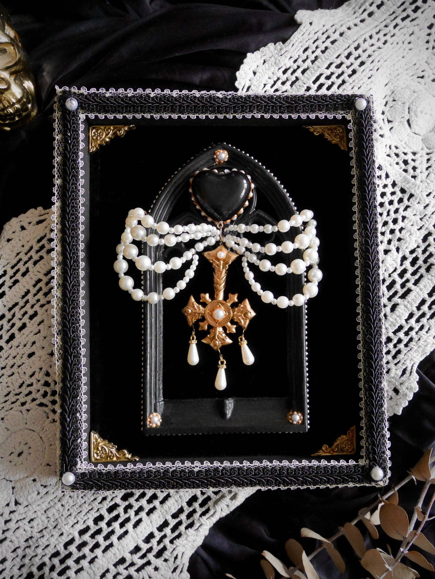 Pull My Little Ribs Around You
– Bespoke Shadowbox Wall Plaque
