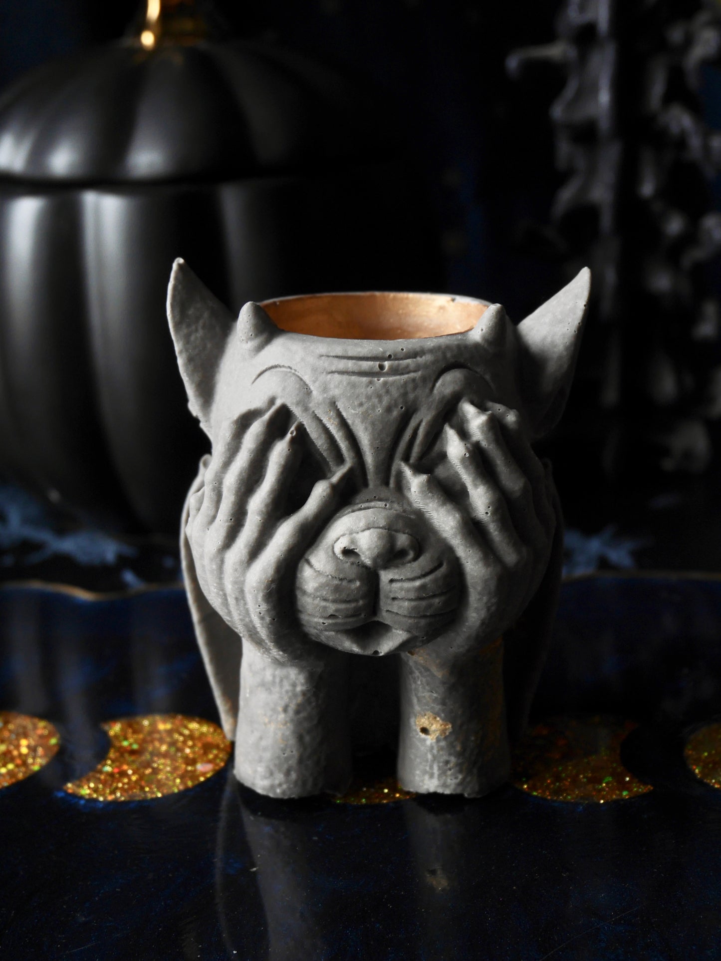 Gargoyle Candleholder Set – Grey and Gold