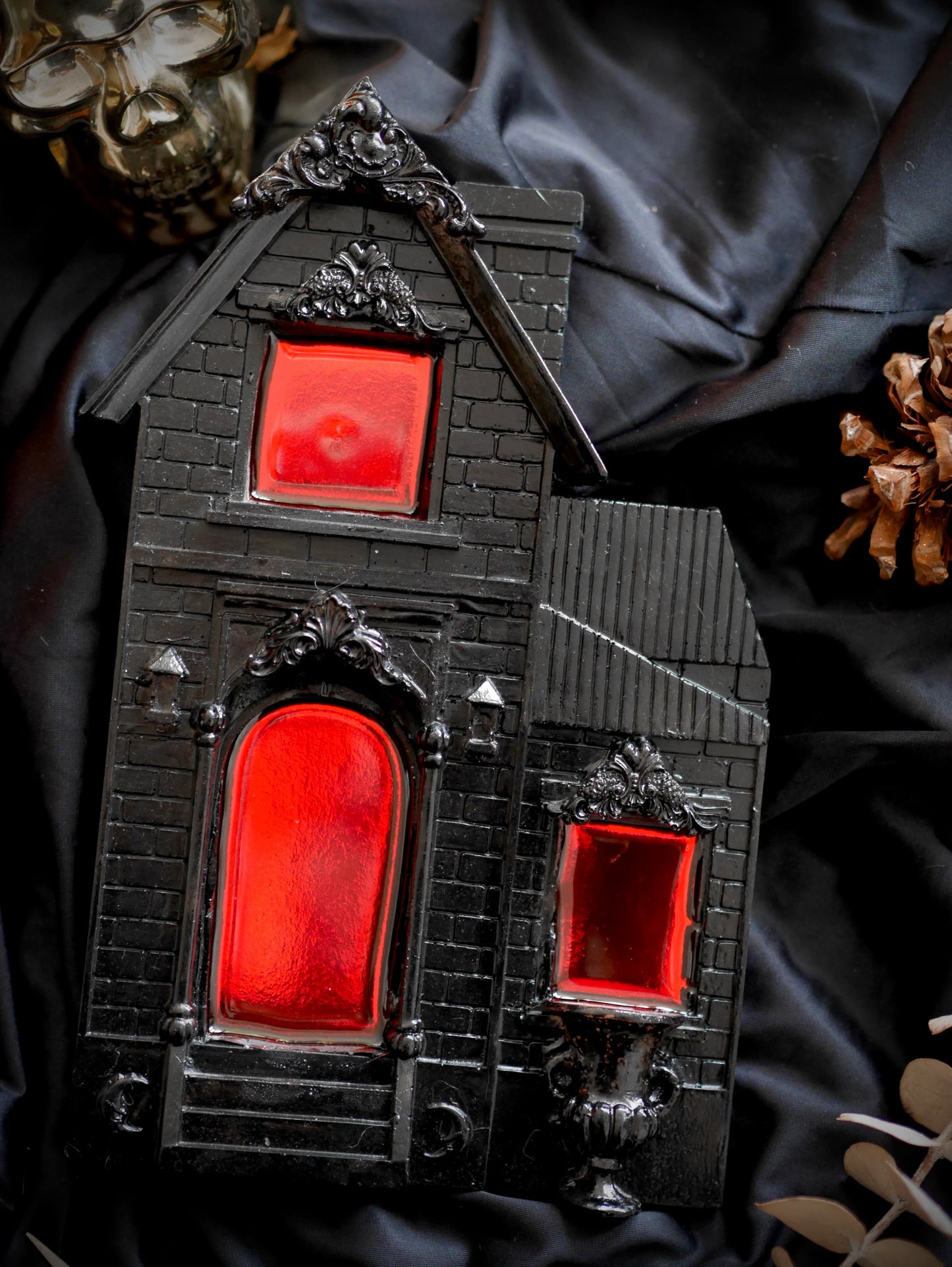 Haunted House w Red Mirroring - PREORDER