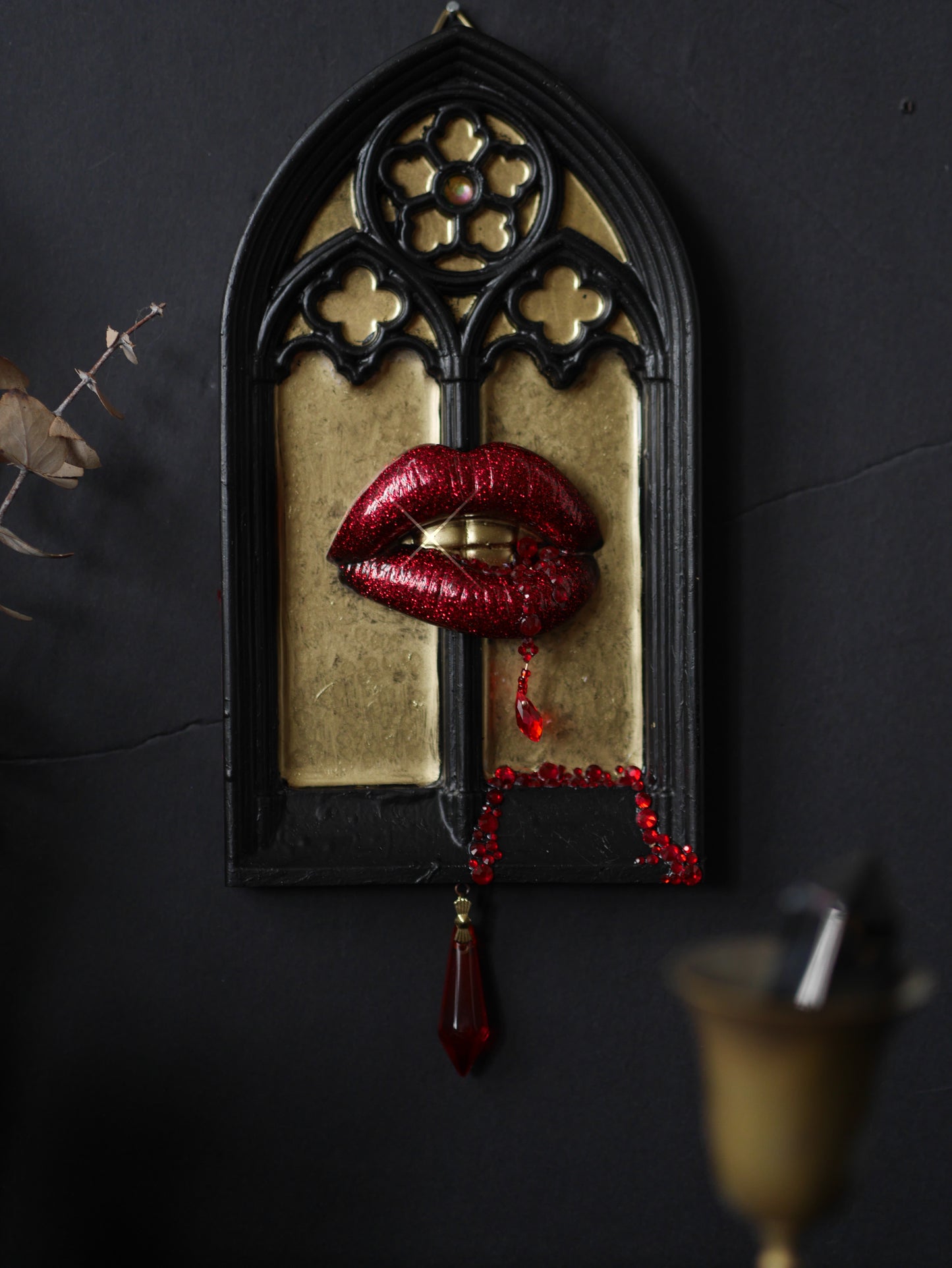 Marishka – Brides of Dracula — Vampire Kiss Wall Sculpture