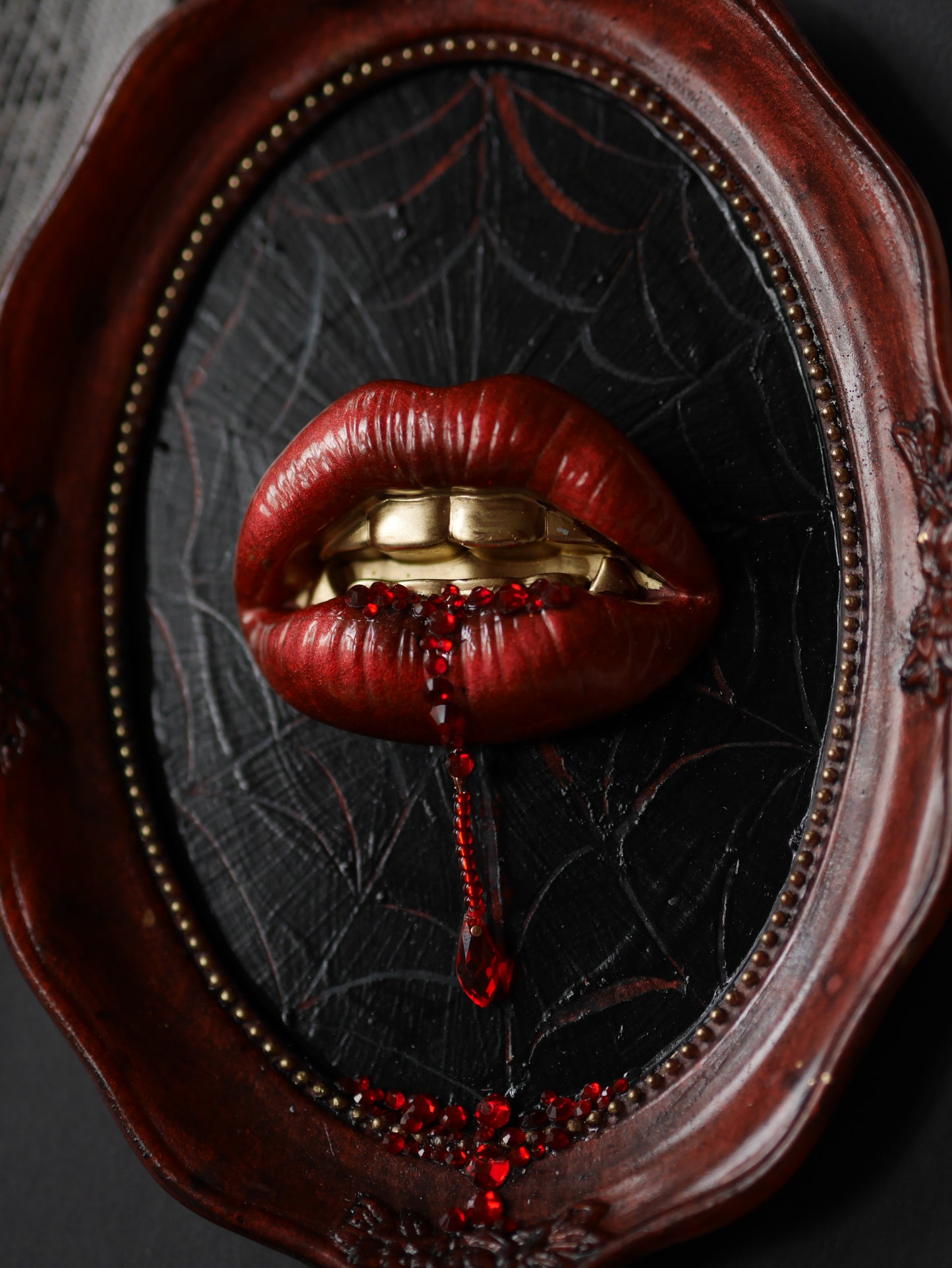 PREORDER – Mina – Brides of Dracula — Vampire Kiss Wall Sculpture